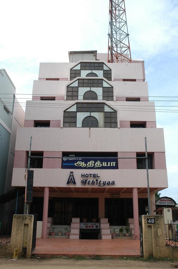 Hotel Athityaa Kumbakonam Kültér fotó