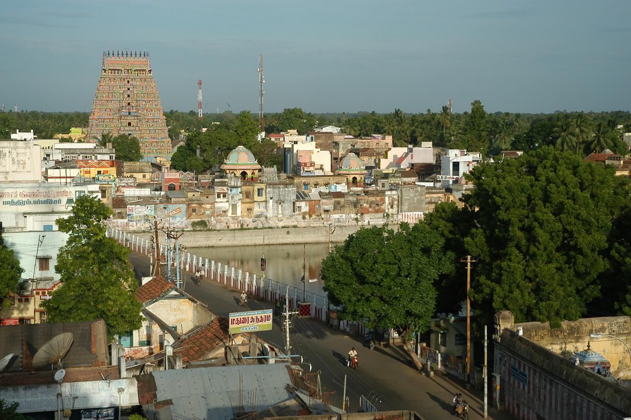Hotel Athityaa Kumbakonam Kültér fotó