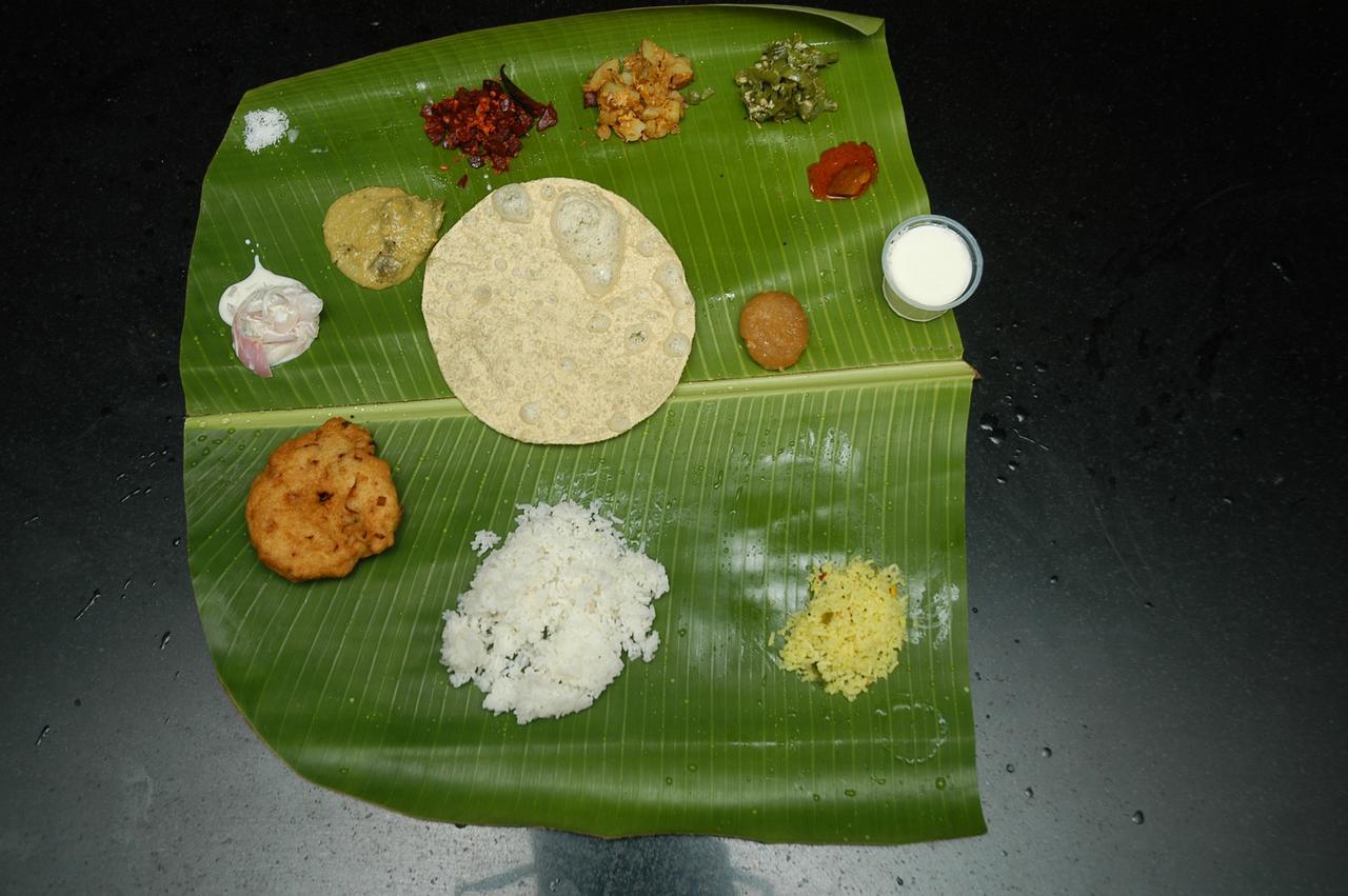 Hotel Athityaa Kumbakonam Kültér fotó
