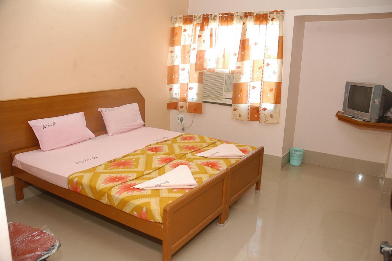 Hotel Athityaa Kumbakonam Kültér fotó